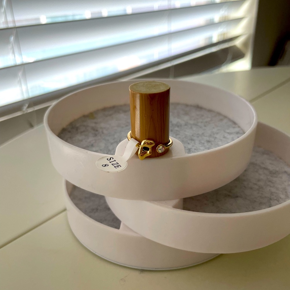 Fragrant Jewels Ring size 8